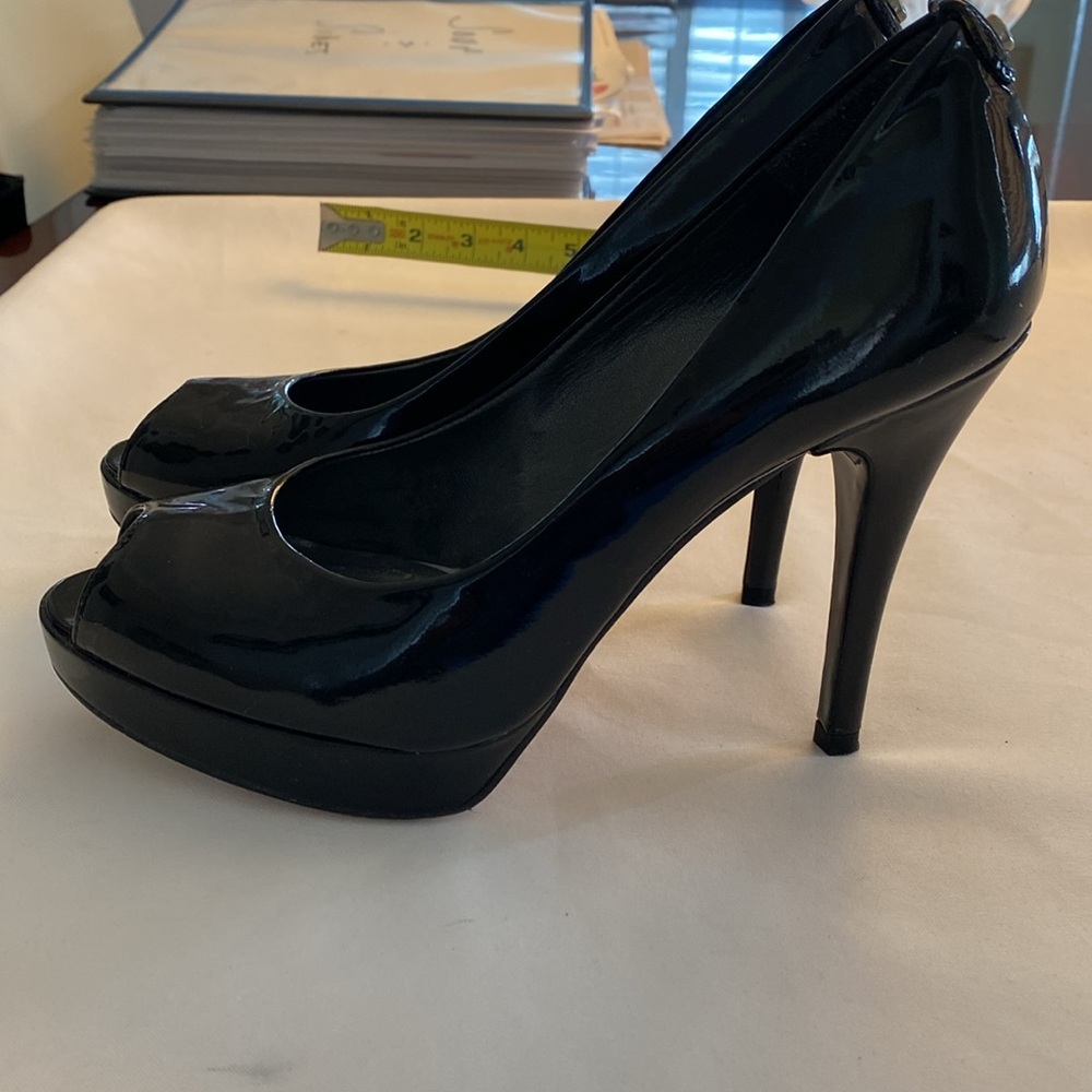 Stuart Weitzman heels - Picture 4 of 6